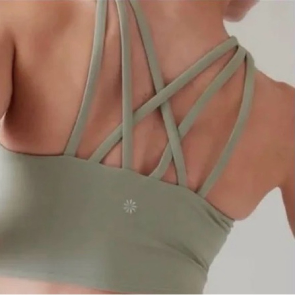 Athleta Strappy Conscious Crop A-C Sports Bra